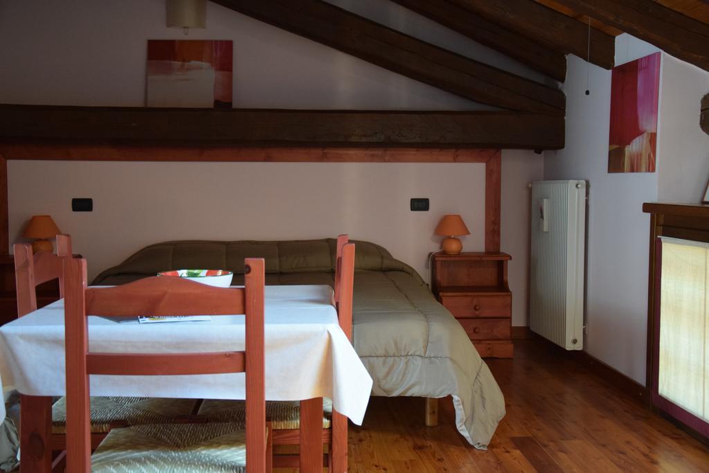 Agriturismo Domus Rustica กอร์มอนส์ ห้อง รูปภาพ