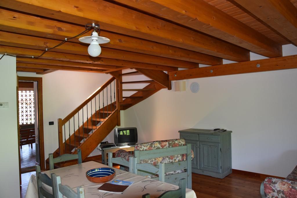 Agriturismo Domus Rustica กอร์มอนส์ ภายนอก รูปภาพ