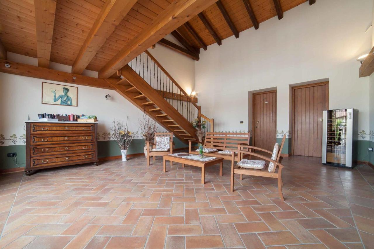 Agriturismo Domus Rustica กอร์มอนส์ ภายนอก รูปภาพ